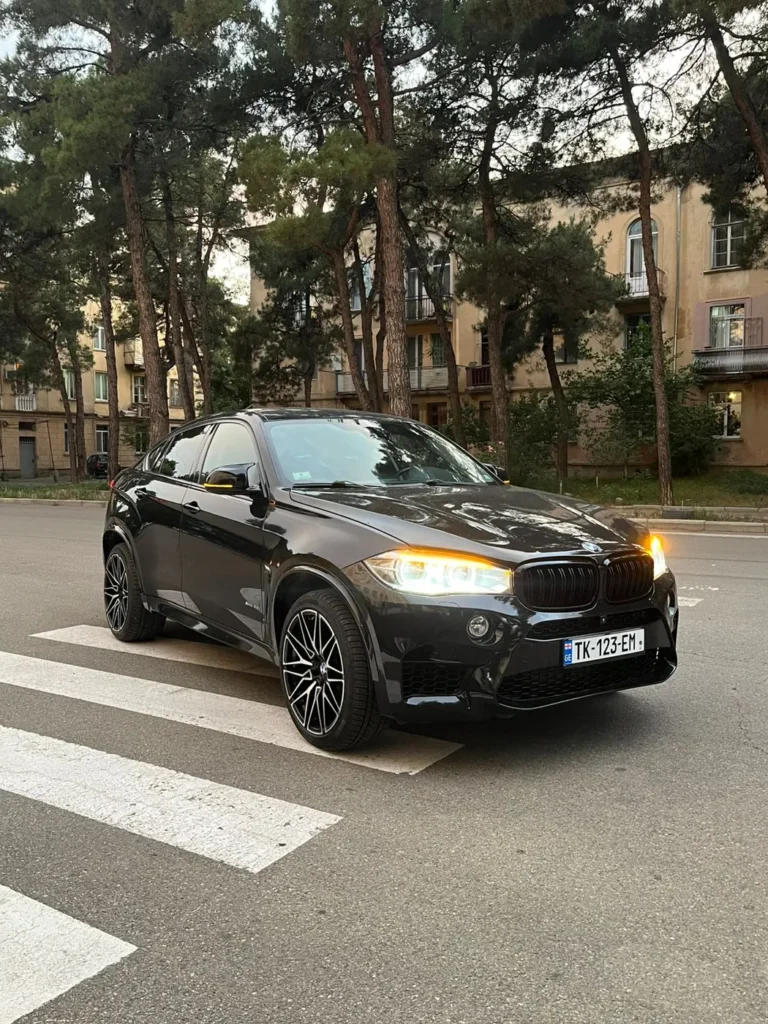 بي إم دبليو X6 للإيجار في تبليسي